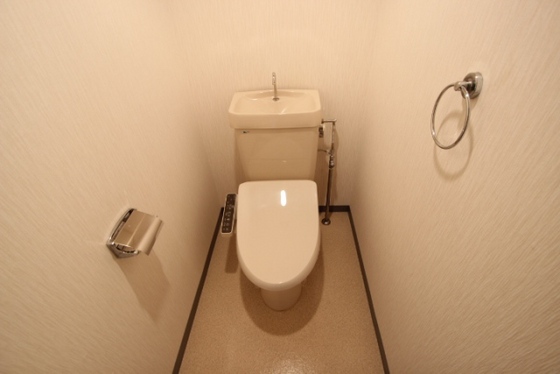 トイレ　※別号室のお写真です。