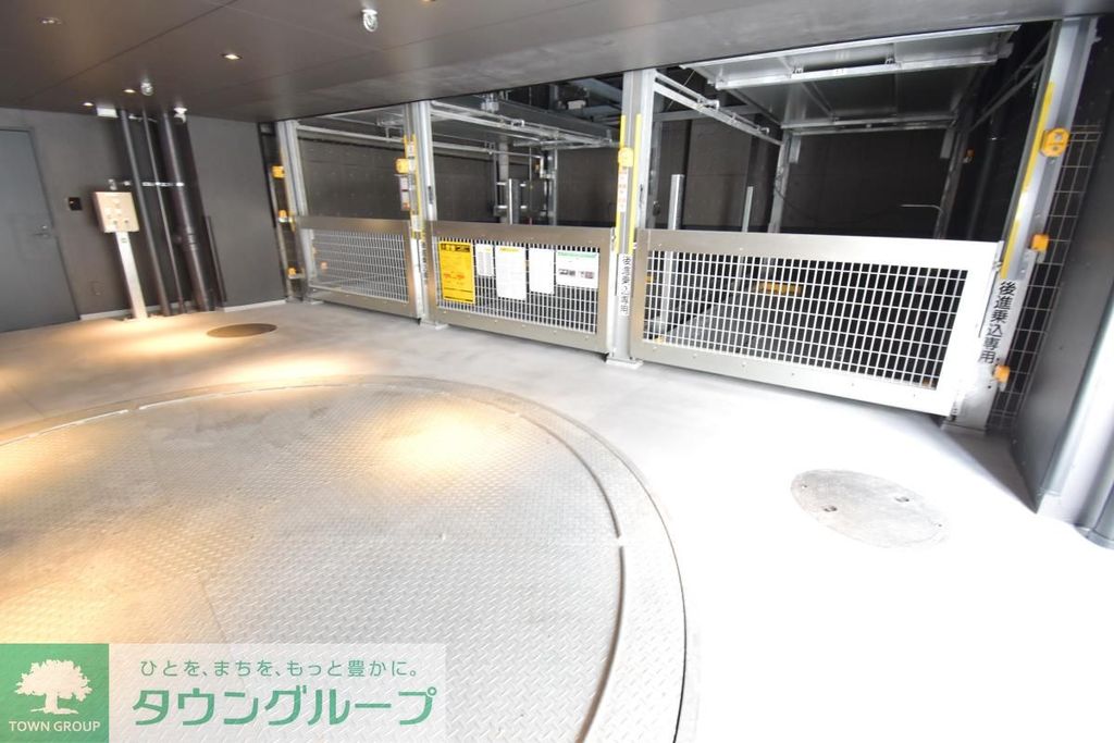 駐車場　駐車場