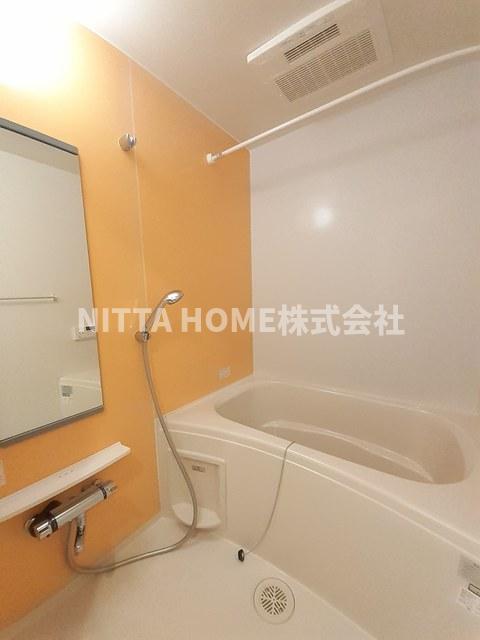 バス・シャワールーム　追い炊き機能・浴室乾燥機も設置済み◎