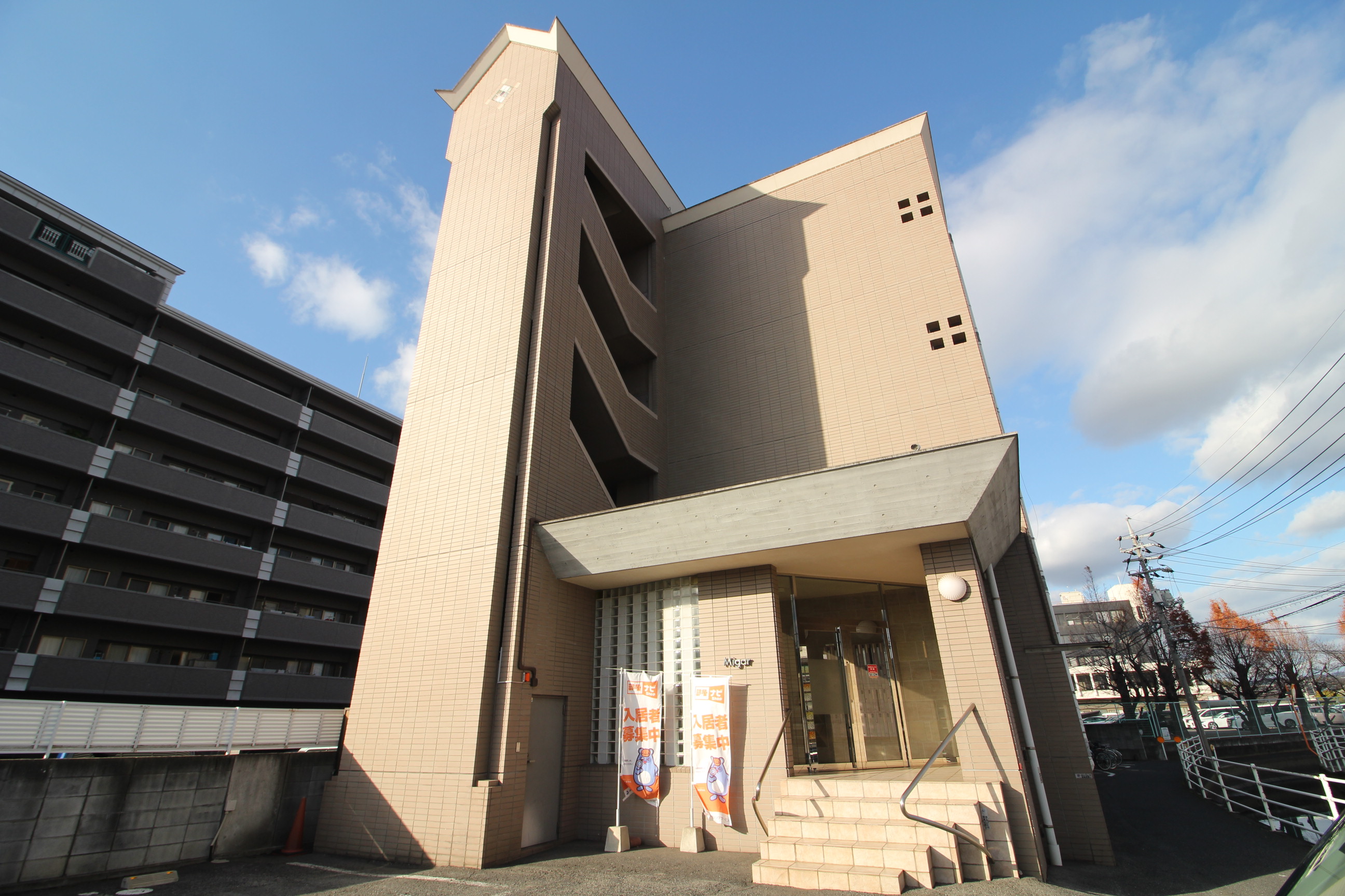 建物外観　羽島の1K♪