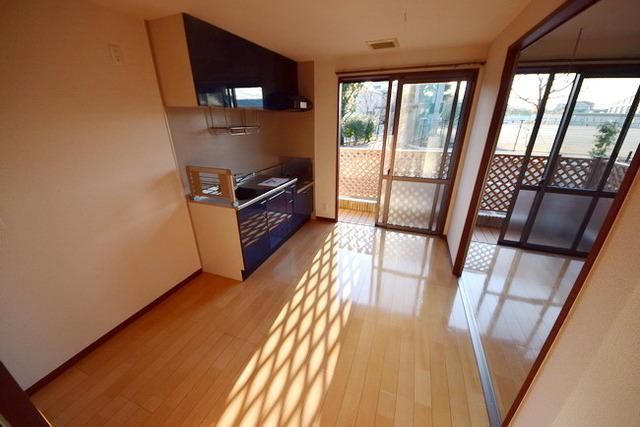 居室・リビング　★日当たりの良さが分かりますね★