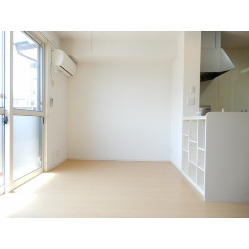 居室・リビング　図面と現状に相違がある場合には現状を優先