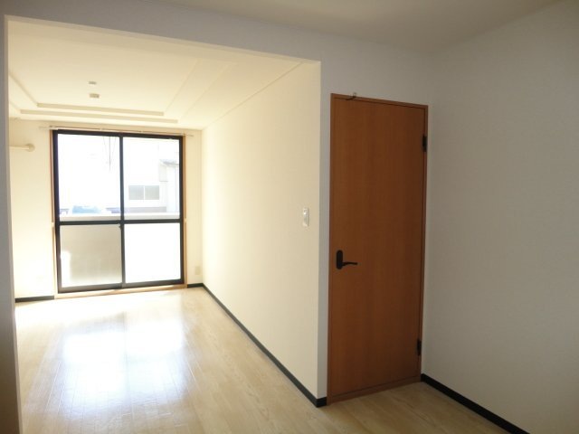 居室・リビング　ＬＤＫ（12.7帖）