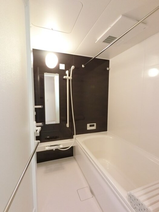 バス・シャワールーム　換気暖房乾燥機付き浴室