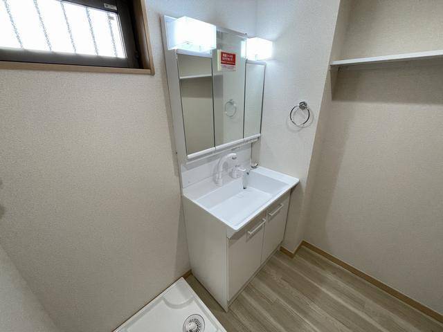 洗面設備　洗面スペースです。