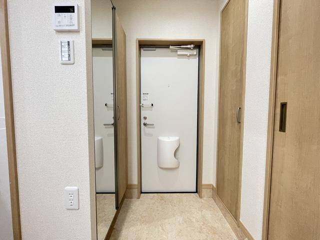 玄関　玄関です。