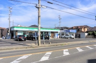 コンビニ　ファミリーマート東浦石浜店（コンビニ）まで348m