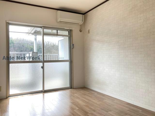 居室・リビング　※同物件別部屋の写真です。