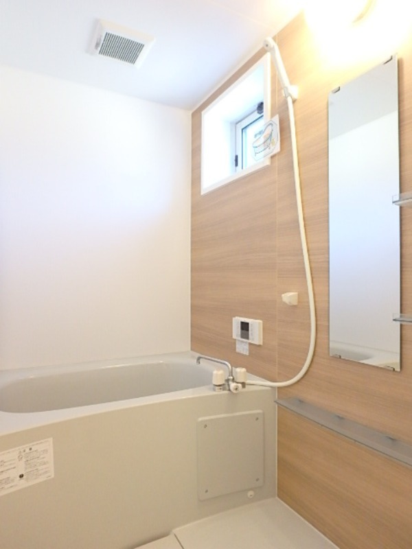 バス・シャワールーム　図面と現状に相違がある場合には現状を優先