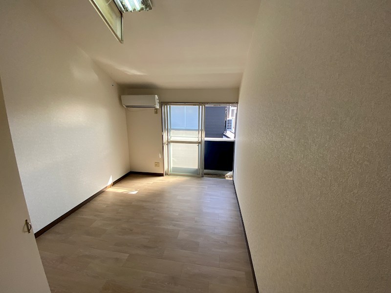 居室・リビング　洋室※他号室の参考写真となります