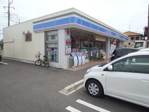 コンビニ　ローソン（コンビニ）まで400m