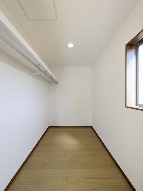 収納　ウォークインクローゼット