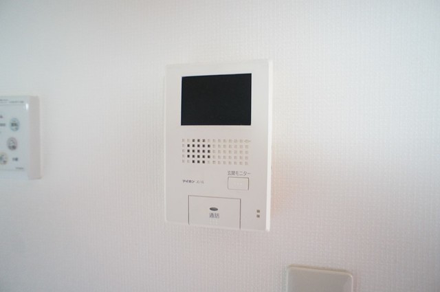 セキュリティ　ＴＶモニターホンで急な来訪にも対応できます♪