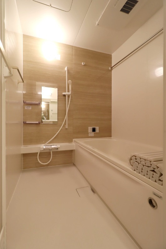 バス・シャワールーム　図面と現状に相違がある場合には現状を優先