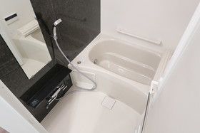 バス・シャワールーム　写真は同タイプ住居です。