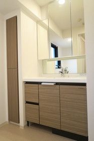 洗面設備　写真は同タイプ住居です。