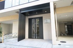 エントランス　ゆとりのあるエントランスです