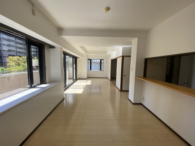 居室・リビング　写真は別のお部屋のものです