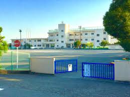 小学校　富士市立丘小学校（小学校）まで661m