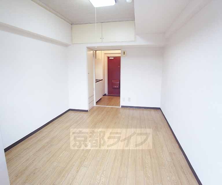 居室・リビング　清潔感のある洋室です！