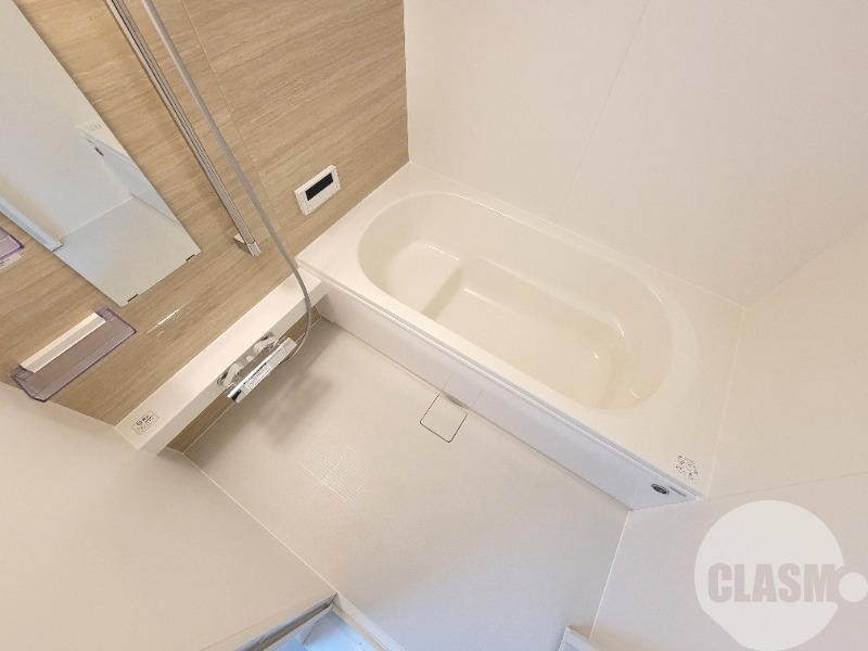 バス・シャワールーム　浴室乾燥機＆追焚機能付き広々バスルーム♪