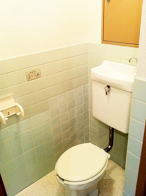 トイレ　バス・トイレ別で快適！