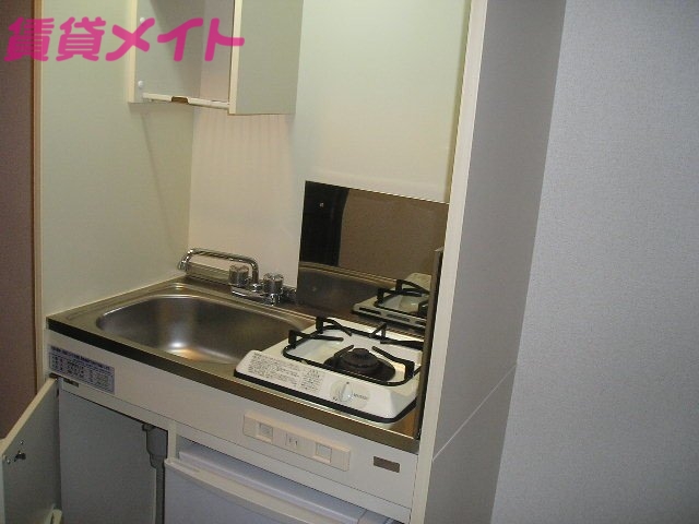 キッチン　同タイプの部屋写真です。