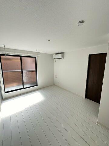 居室・リビング　同施工タイプ