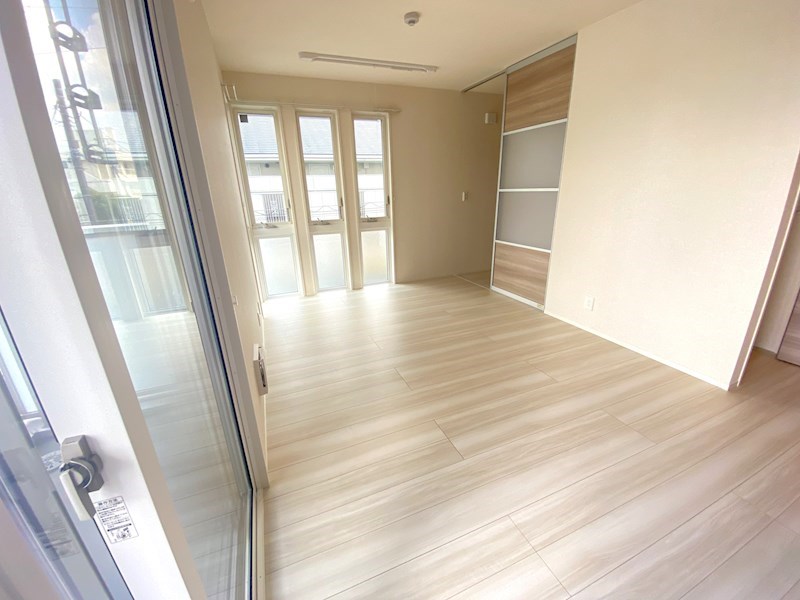 居室・リビング　※他号室の参考写真となります