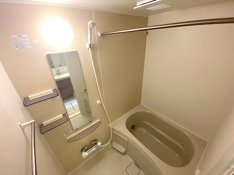 バス・シャワールーム　※他号室の参考写真となります