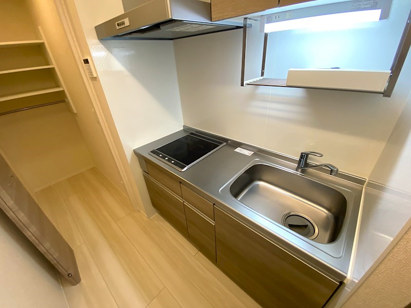 キッチン　※他号室の参考写真となります