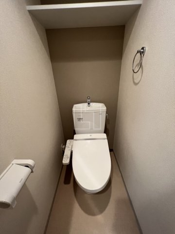 トイレ　プレサンス松屋町駅前デュオ　温水洗浄便座