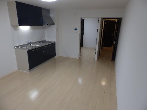 居室・リビング　室内