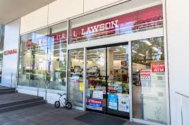 コンビニ　ナチュラルローソン佃2丁目店（コンビニ）まで303m