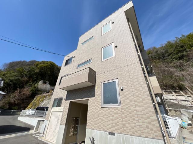 エントランス　外観写真（昼）