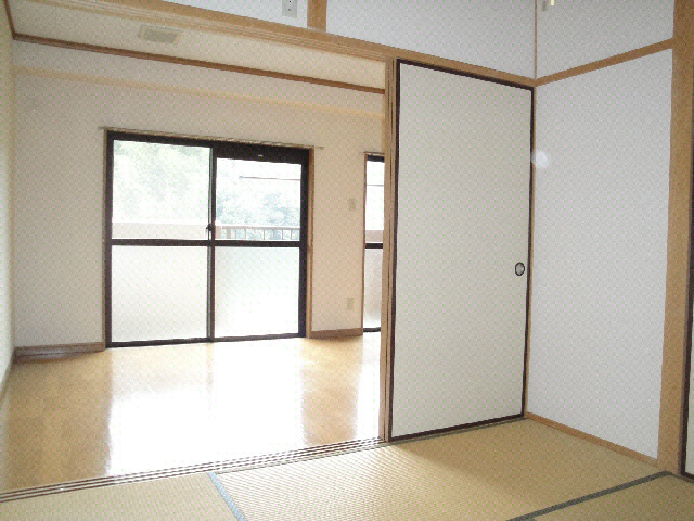 居室・リビング　和室、LDK