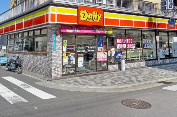 コンビニ　デイリーヤマザキ阿倍野美章園店（コンビニ）まで328m