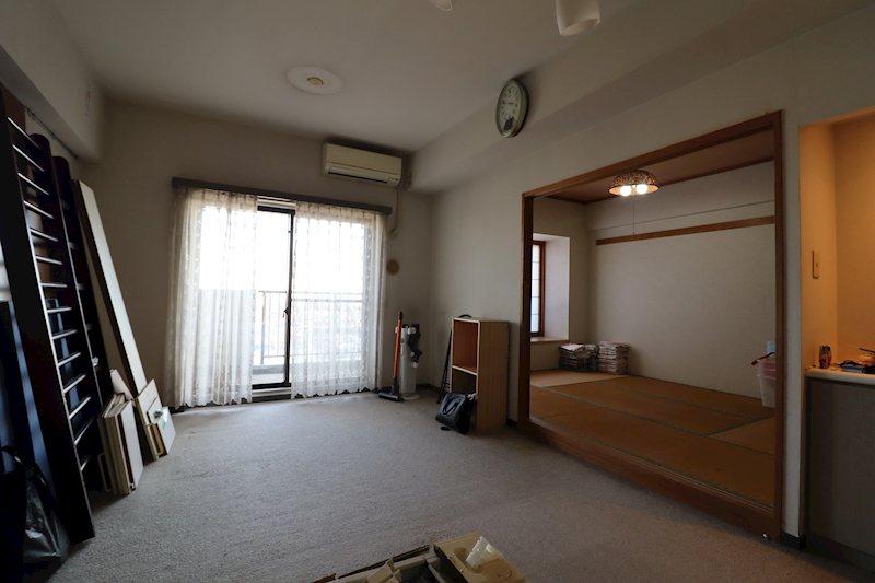 居室・リビング　※ハウスクリーニング途中となっております。