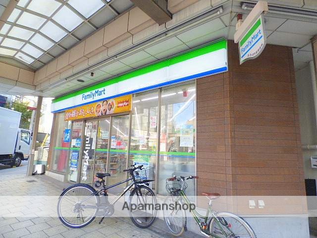 コンビニ　ファミリーマート（コンビニ）まで222m