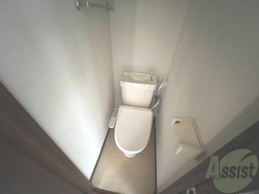 トイレ　こちらはトイレです。清潔感があり、安心して使用できます。