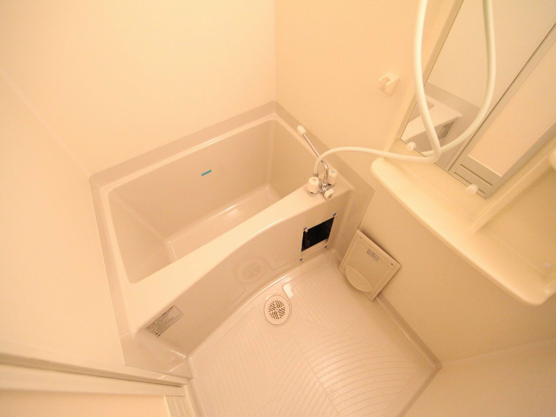 バス・シャワールーム　浴室暖房乾燥機付　24時間換気機能付お風呂