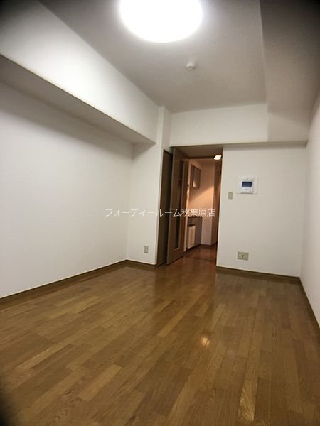 居室・リビング　★《見学予約受付中》こちらのお部屋は仲介手数料半月分以下★