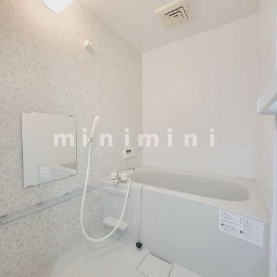 バス・シャワールーム　※写真は別号室のものですので現状優先とさせていただきます