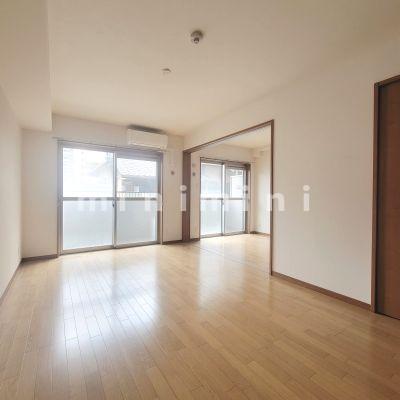 居室・リビング　※写真は別号室のものですので現状優先とさせていただきます