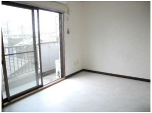 居室・リビング　明るい洋室です