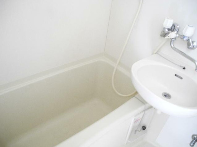 バス・シャワールーム　お風呂です