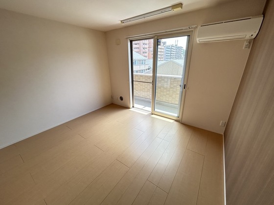 居室・リビング　※別部屋の写真です