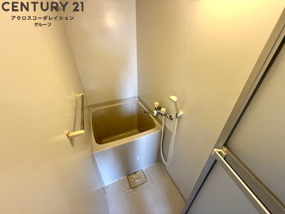 バス・シャワールーム　シンプルで機能的なユニットバスです！