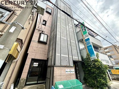 建物外観　オートロック付きで外部からの出入りが無く安心です