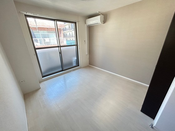 居室・リビング　※別部屋の写真です